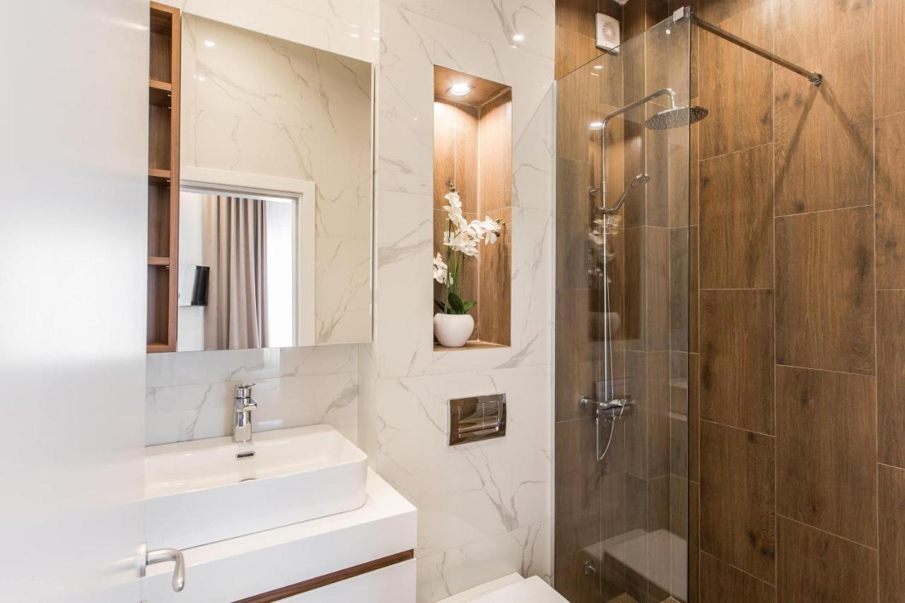 Sacher Apartments Ni Kültér fotó